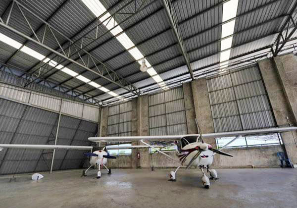 prefabricated aircraft hangar