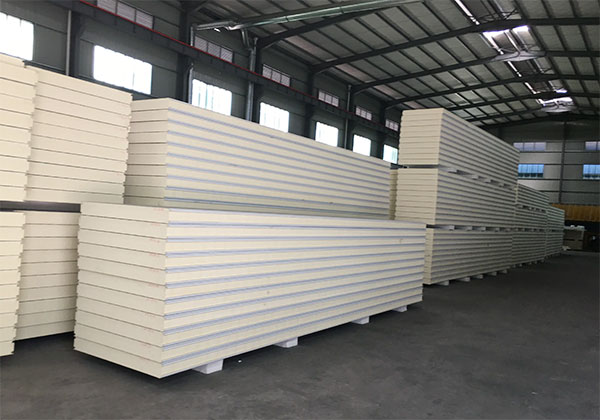 PIR sandwich panels