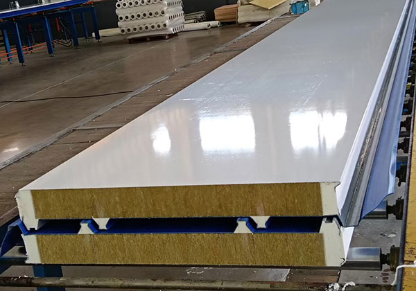 insulated sandwich panels